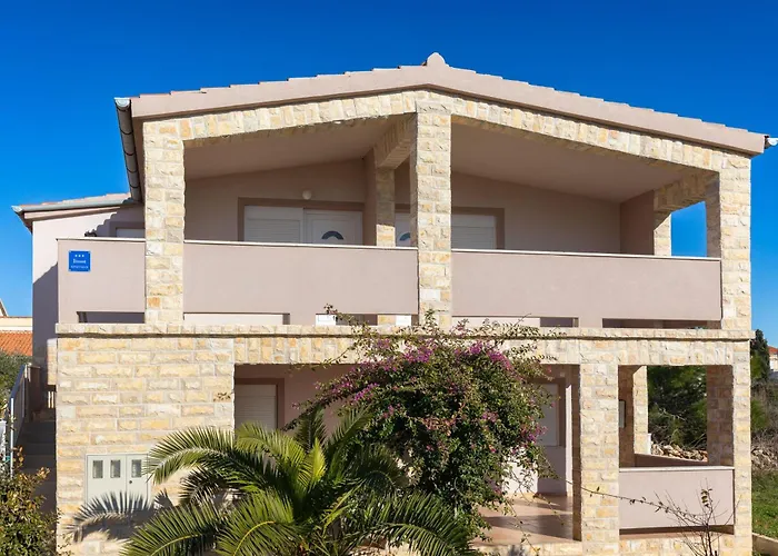 Bojo, No 2 アパート *